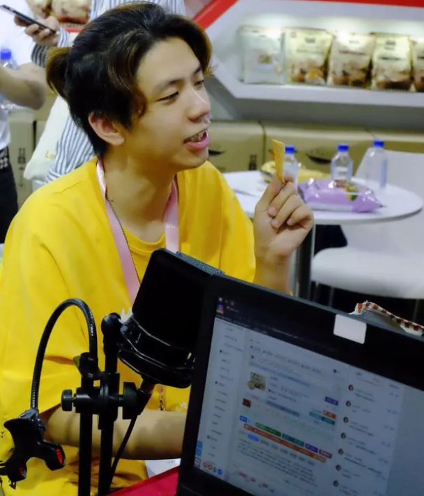 上海根旺携一带一路国家休食品牌，再度亮相中食展