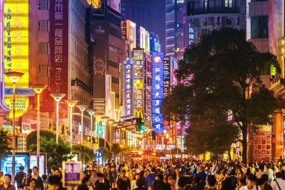 对于中小型食品饮料企业如何通过中食展打造品牌形象