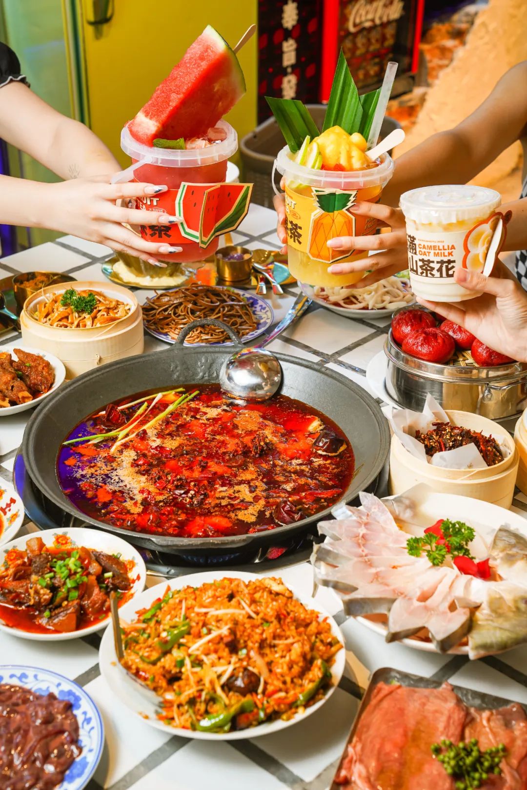 火锅排队王，都在“卷”甜品