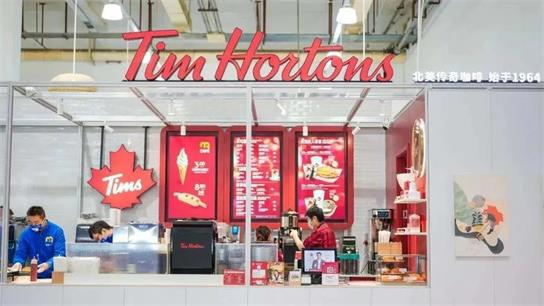 超市里卖咖啡，火锅店吃烧烤......拼“场景力”的时候到了