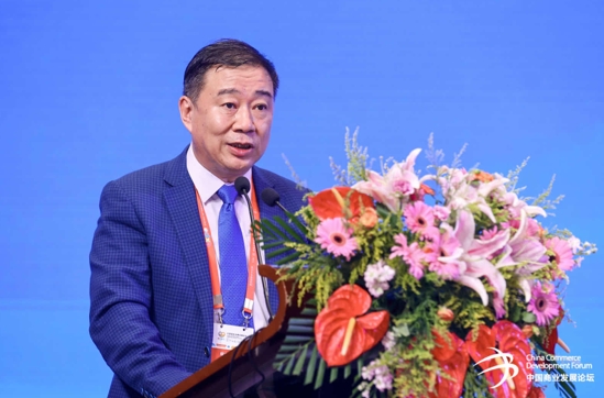 “第六届中国商业发展论坛”惊艳亮相首届中国国际消费品博览会 “第六届中国商业发展论坛”惊艳亮相首届中国国际消费品博览会